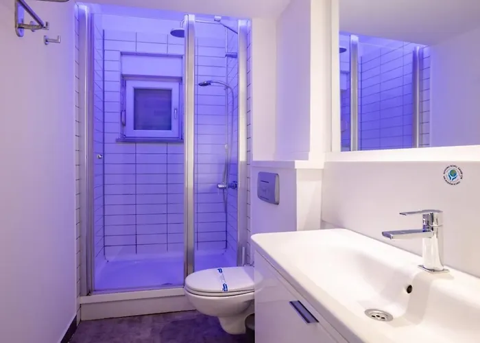 Cool Charming 1bd1bath Modern Home! #398 Appartement