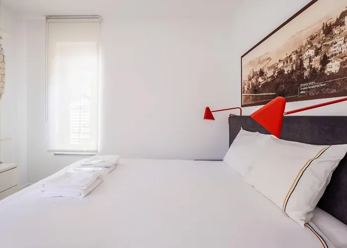 Cool Charming 1bd1bath Modern Home! #398 *