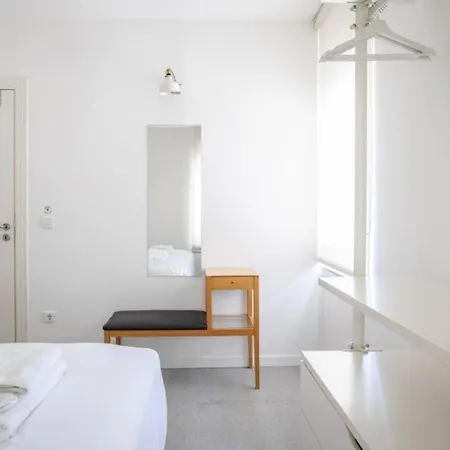 Cool Charming 1bd1bath Modern Home! #398 * Stambuł