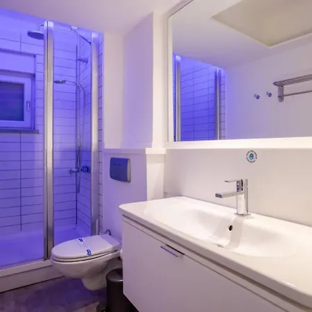 Cool Charming 1bd1bath Modern Home! #398 Stambuł